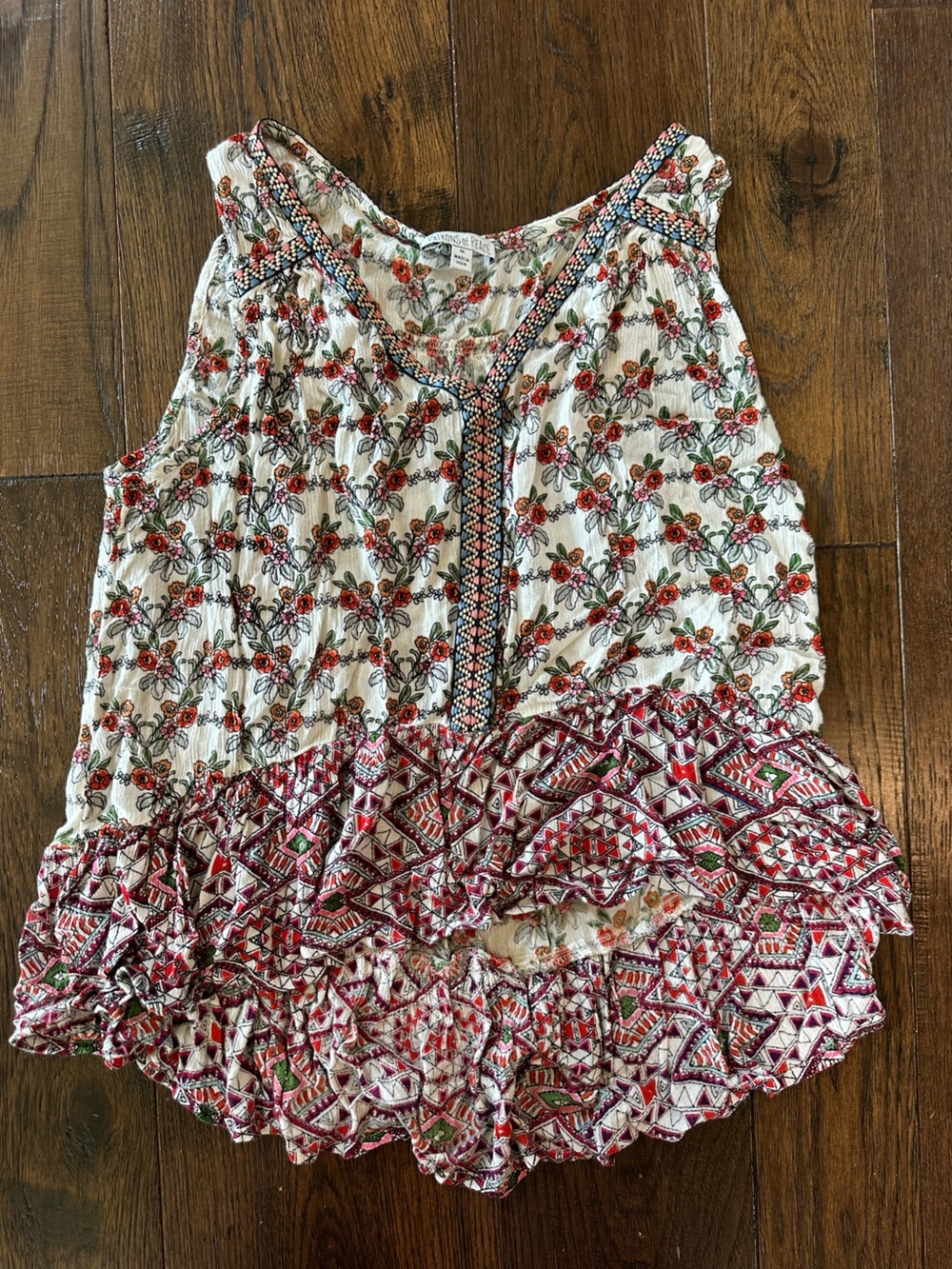Patrons of Peace Floral Embroidered Ruffle Hem Sleeveless Top - size Medium